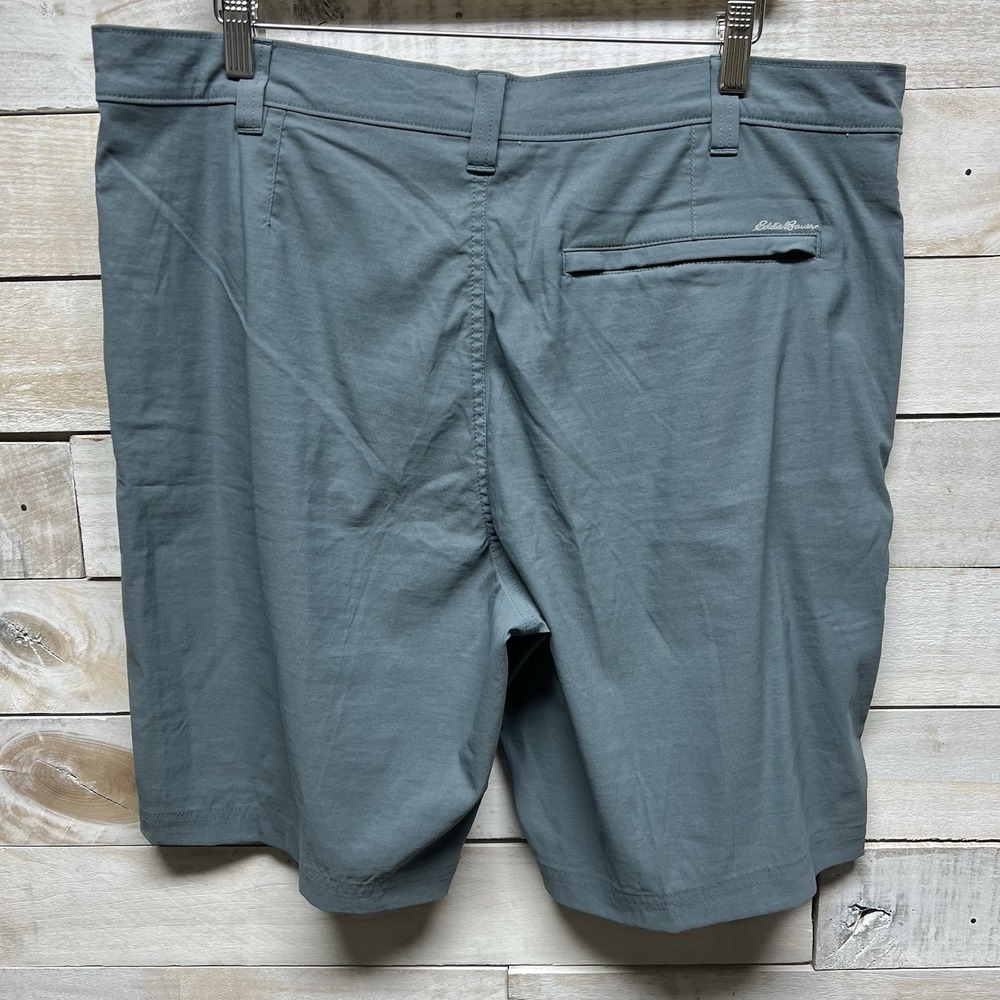 Eddie Bauer Shorts Mens 38 Blue Chino Zip Pocket Stretch Hiking Camping Casual